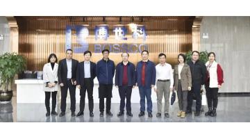 自治區(qū)市場監(jiān)管局二級巡視員胡振洲率隊蒞臨博世科調研